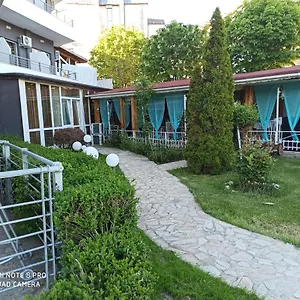 Danita & Diva Restaurant Bbq&pool Bar Apartamento